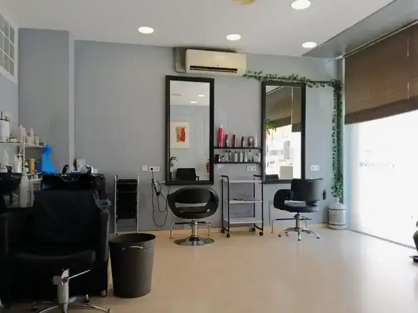 Peluquería en Traspaso en Barrio La Concòrdia, Sabadell