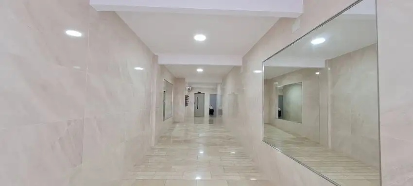 Local comercial en Venta en Mont-Olivet, València