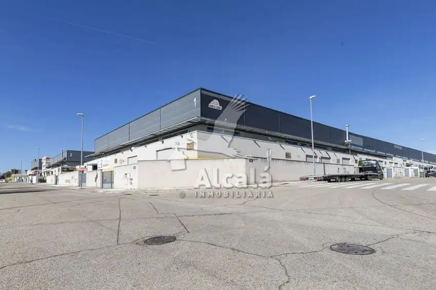 Almacén en Venta en Camarma de Esteruelas