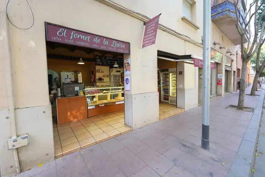 Panadería - Pastelería en Traspaso en El Bon Pastor, Barcelona