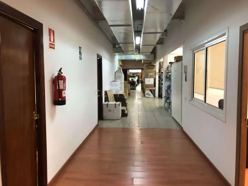 Almacén en Venta en El Bon Pastor, Barcelona