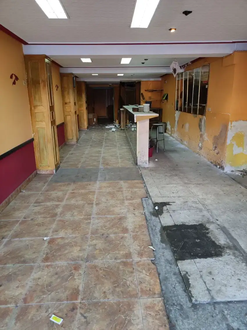 Local comercial en Alquiler en Paterna