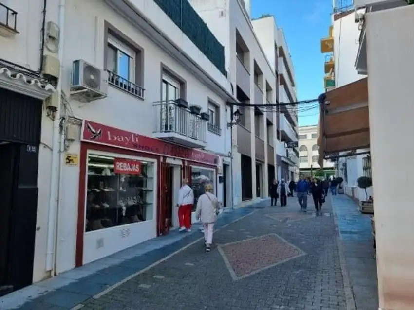 Local de Moda en Venta en San Pedro Pueblo, Marbella