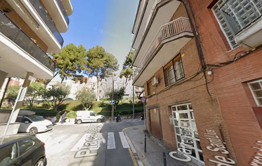 Local comercial en Venta en Can Baró, Barcelona