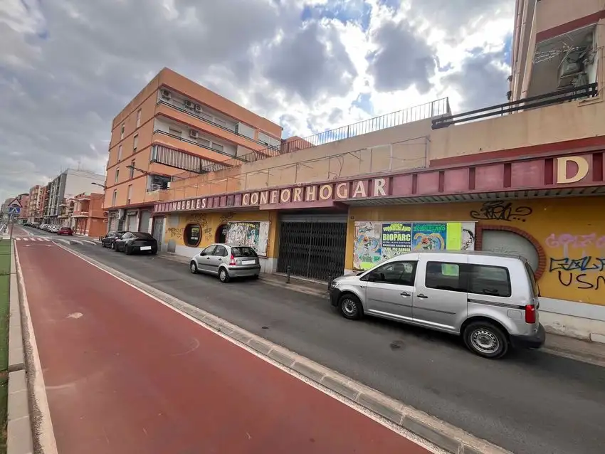 Local de Moda en Venta en Pobles del Nord, Meliana