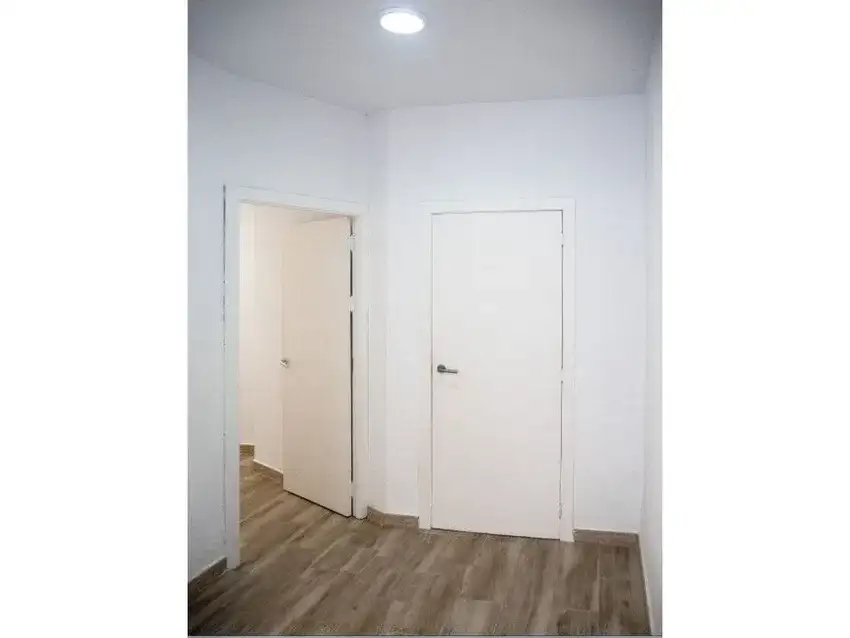 Local comercial en Venta en València