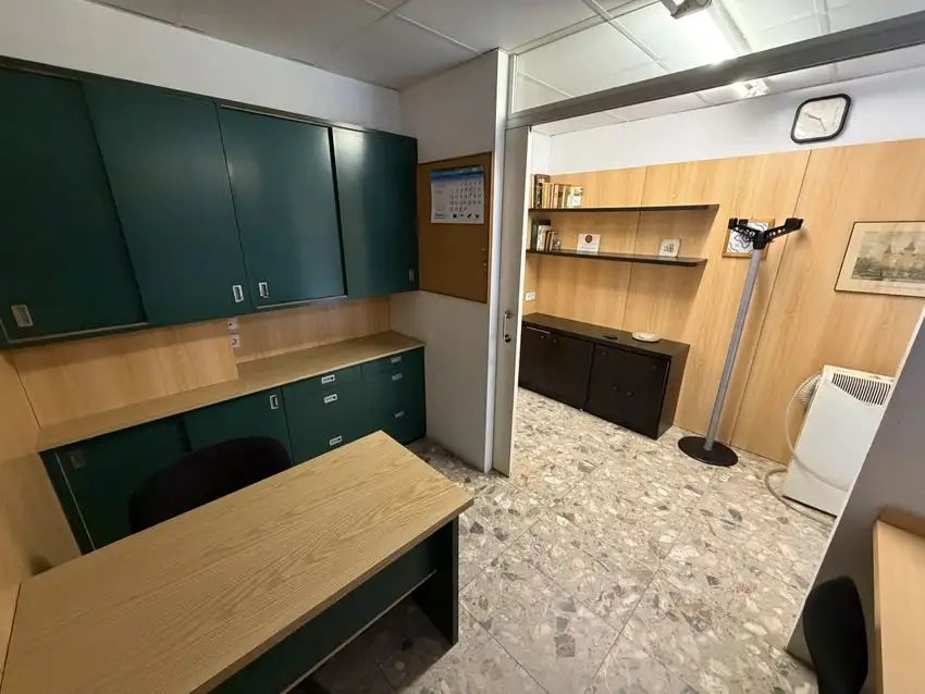 Local comercial en Venta en El Guinardó, Barcelona
