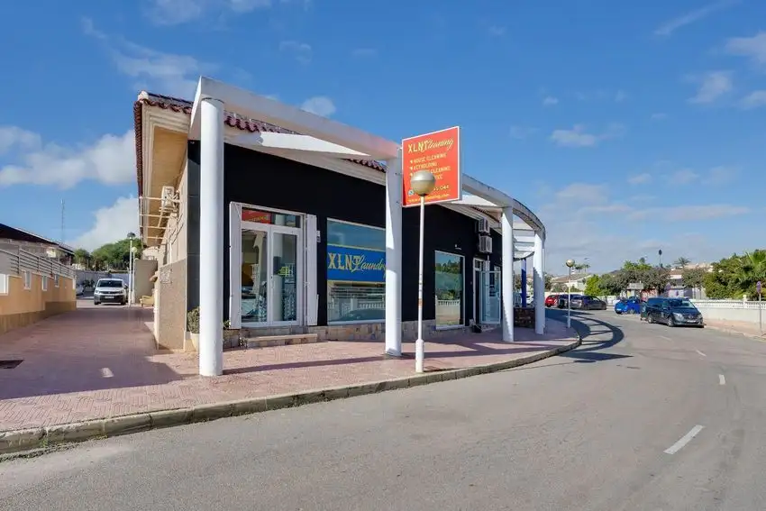 Local comercial en Venta en Doña Pepa, Doña Pepa
