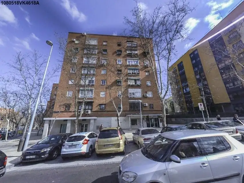 Local comercial en Venta en Los Ángeles, Madrid