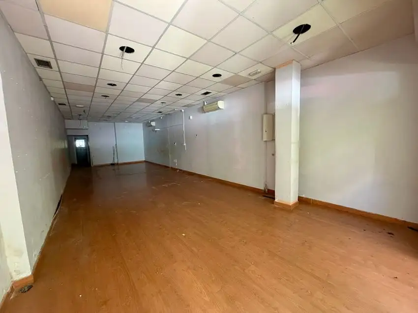 Centro de fisioterapia en Alquiler en Arapiles, Madrid