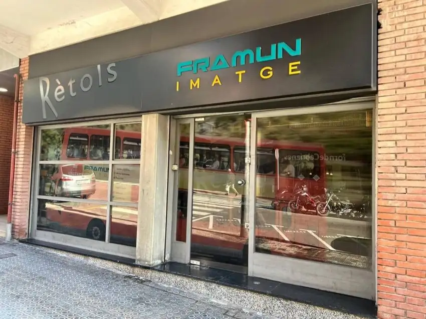 Local comercial en Venta en Manresa
