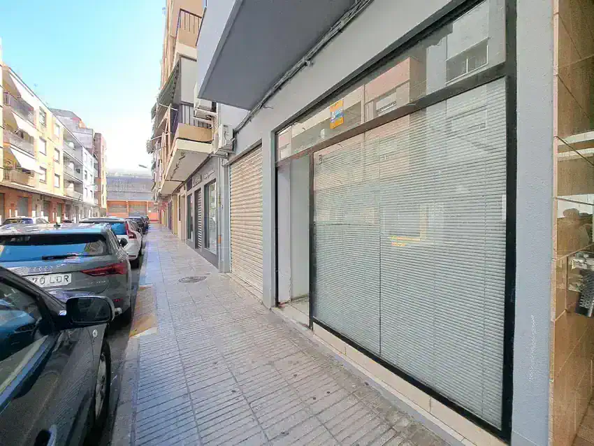Local comercial en Alquiler en Pere Morell-Alborxí, Alzira