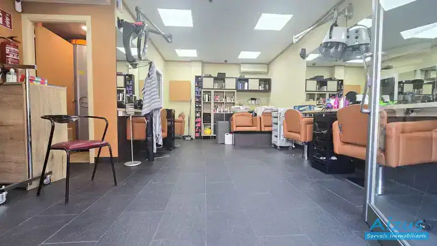 Local comercial en Alquiler en Ripollet