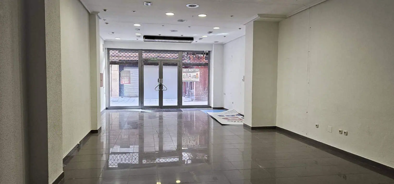 Local comercial en Venta en León