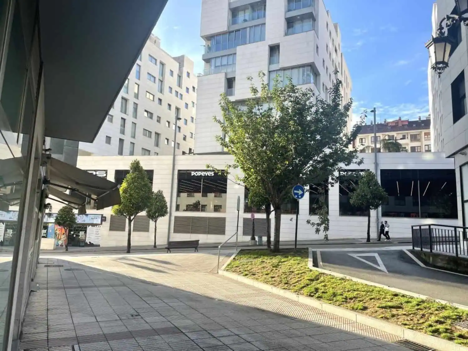 Local comercial en Alquiler en Oviedo