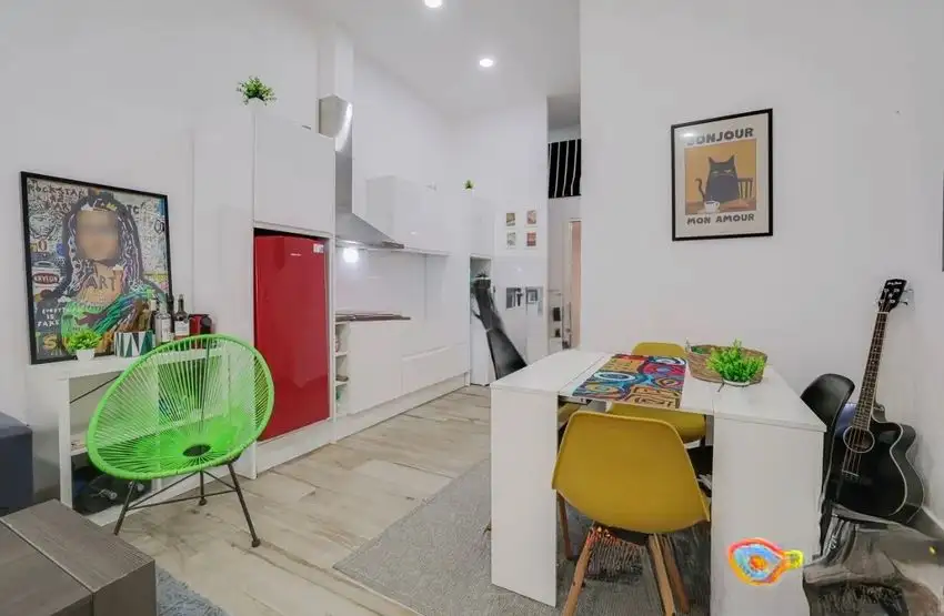 Local comercial en Venta en Sants, Barcelona