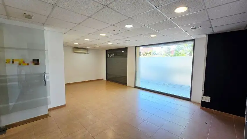 Local comercial en Alquiler en Piera