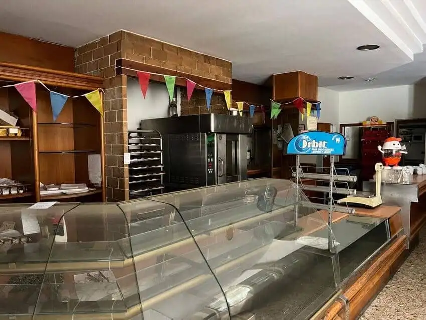 Panadería - Pastelería en Venta en Centre, Cornellà de Llobregat