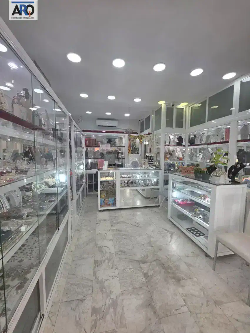 Local de Moda en Traspaso en Benalmádena