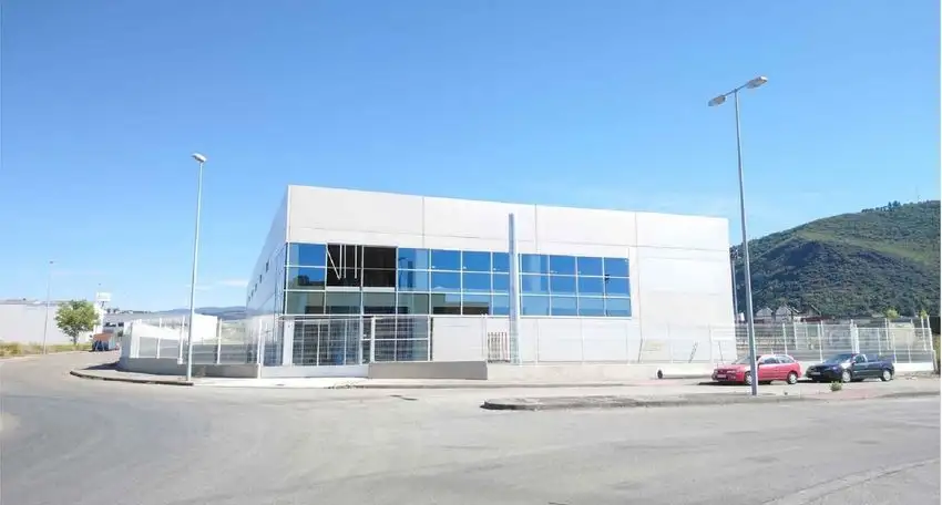 Almacén en Venta en Abrera