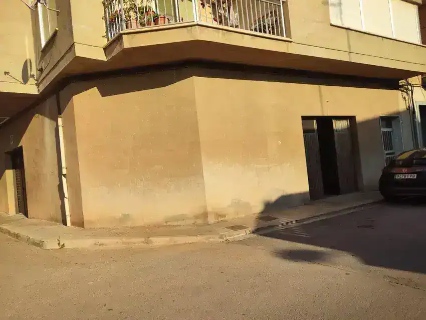 Local comercial en Venta en Betxi