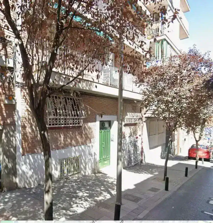 Local comercial en Venta en Valdeacederas, Madrid