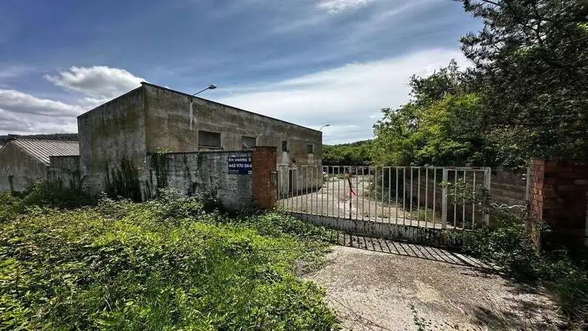 Nave en Venta en L'Estany