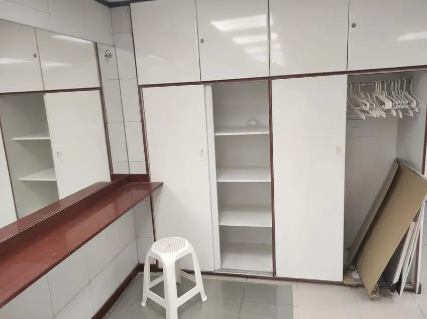 Local comercial en Alquiler en Esplugues de Llobregat