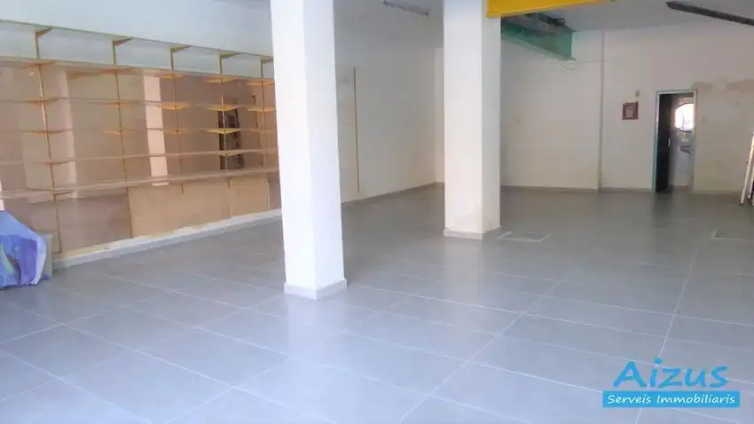 Local comercial en Alquiler en Ripollet