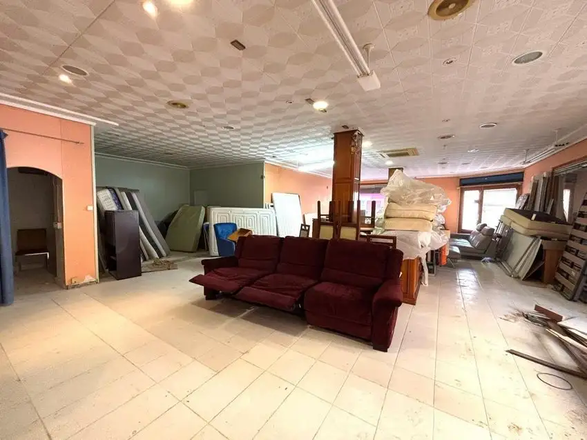 Local comercial en Venta en Novelda