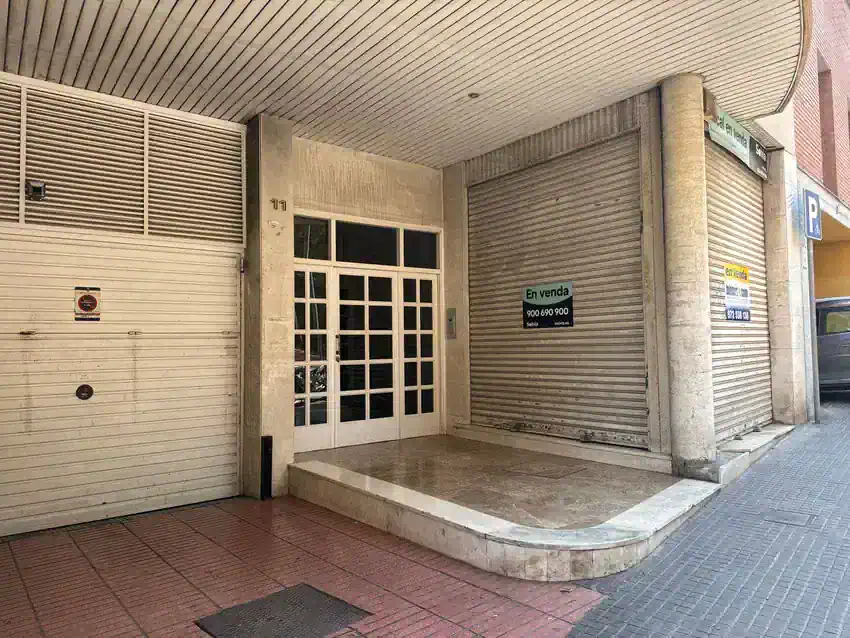 Local de Moda en Venta en Esplugues de Llobregat