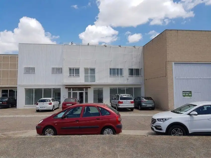 Almacén en Alquiler en Miralbueno, Zaragoza