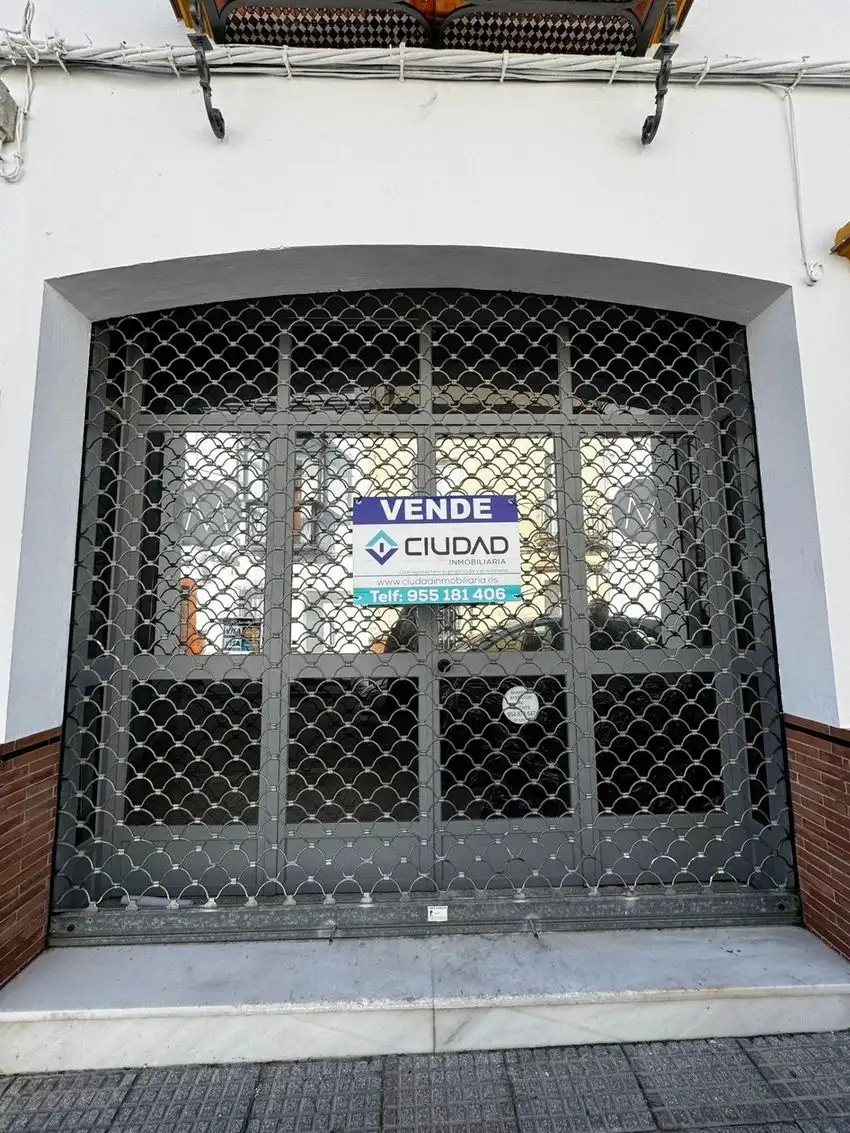 Local comercial en Venta en Arahal