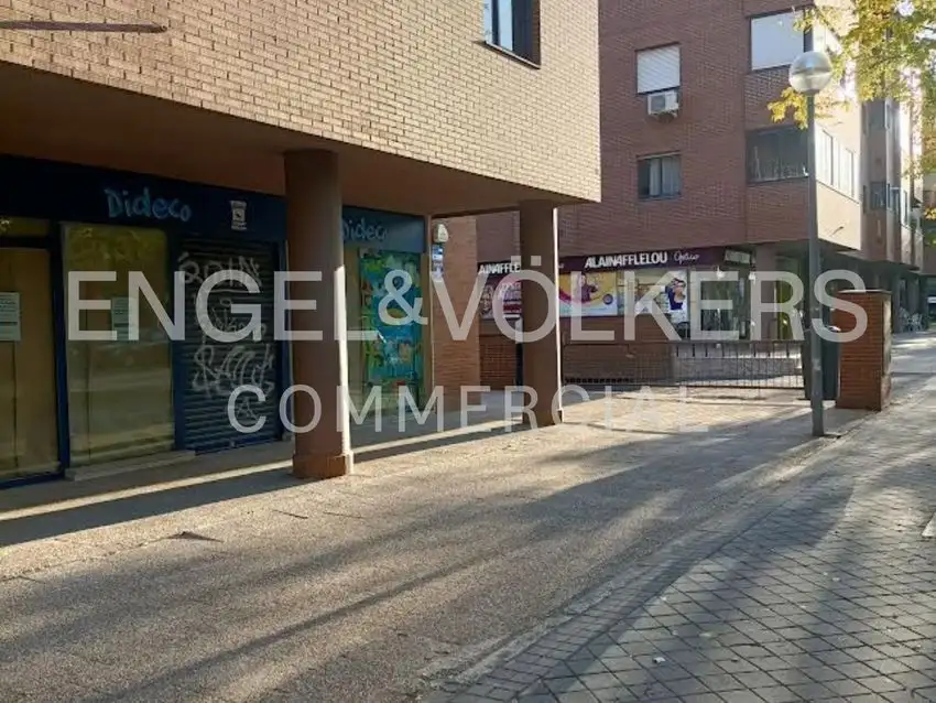 Local comercial en Venta en Zona Avenida Europa, Pozuelo de Alarcón