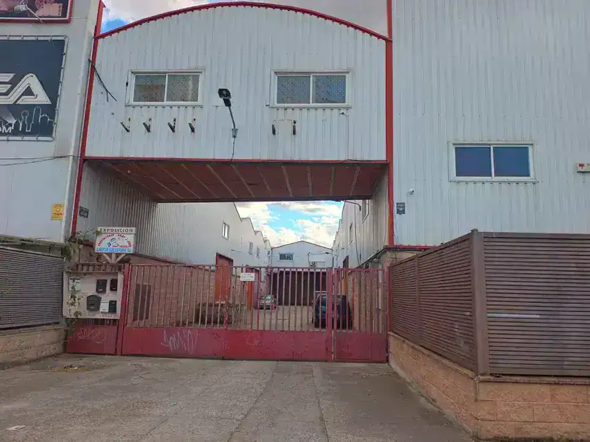Almacén en Alquiler en Meco