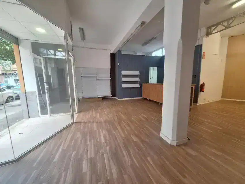 Local comercial en Alquiler en La Raiosa, València