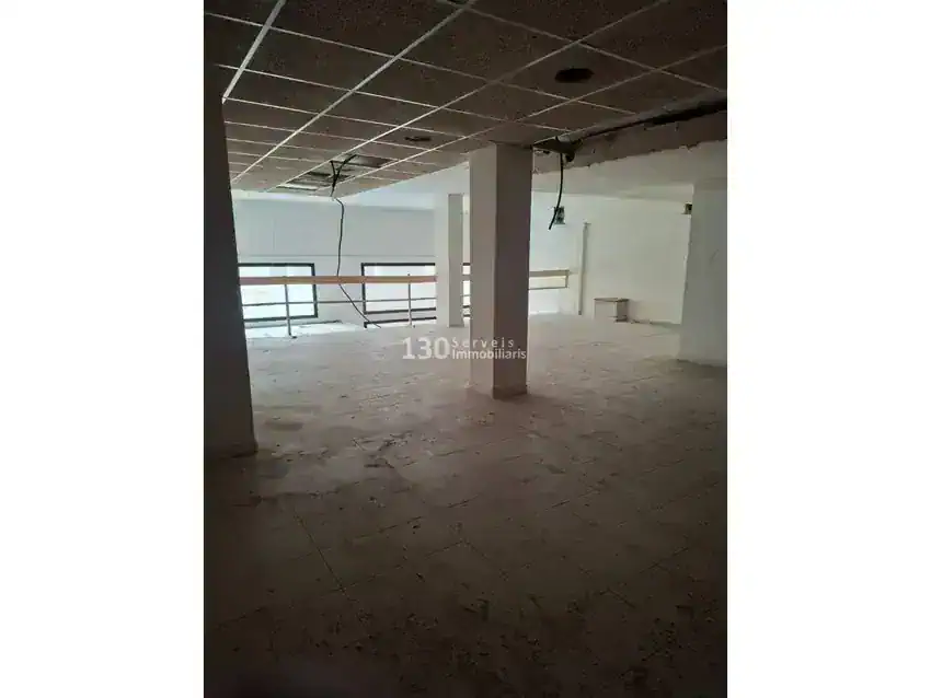 Local comercial en Venta en Figueres