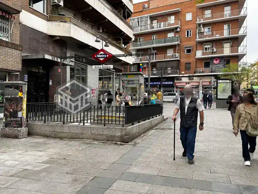Local comercial en Alquiler en Vista Alegre, Madrid