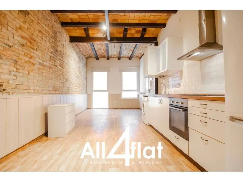 Local comercial en Alquiler en Les Corts, Barcelona