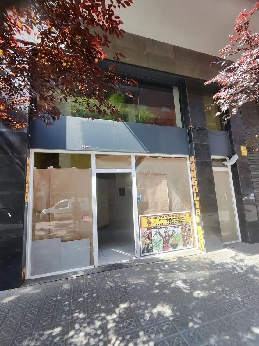 Local comercial en Alquiler en Hostafrancs, Barcelona