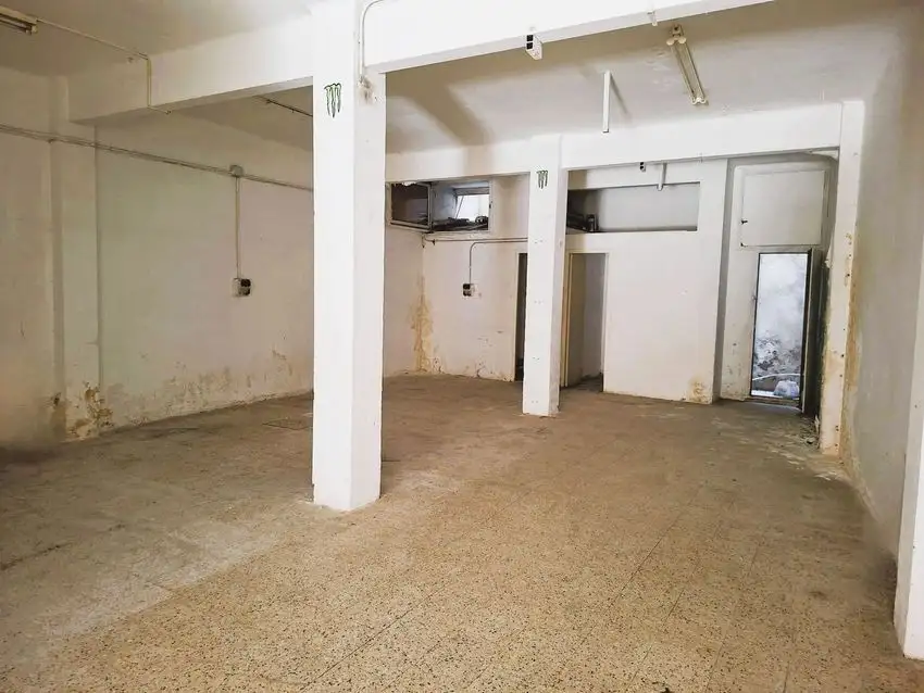 Local comercial en Venta en La Prosperitat, Barcelona