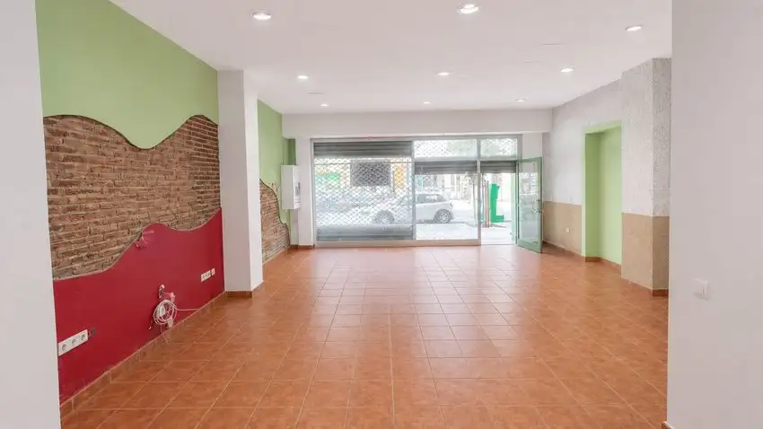 Local de Moda en Venta en Russafa, València