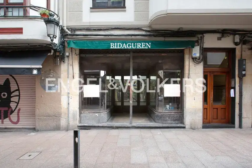 Local comercial en Alquiler en Gernika-Lumo