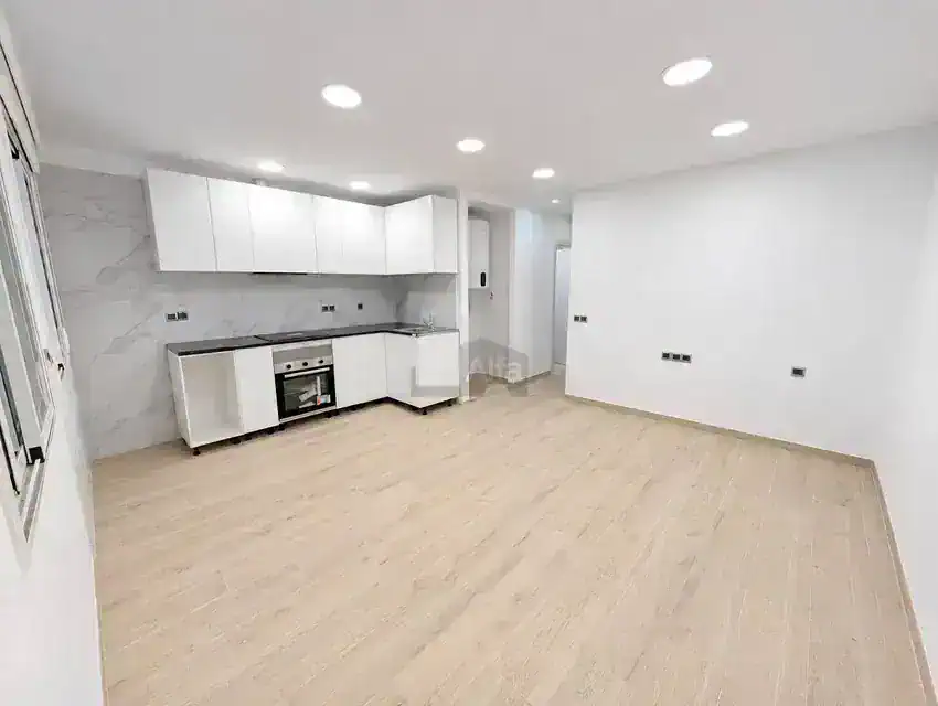 Local comercial en Venta en Lloreda, Badalona