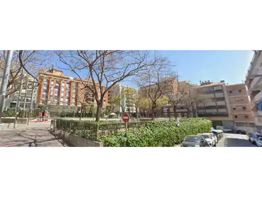 Local comercial en Venta en Badalona