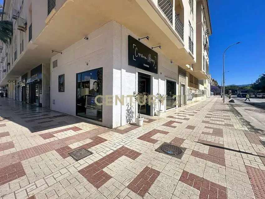 Local de Moda en Traspaso en Puerta Blanca - Almudena, Málaga