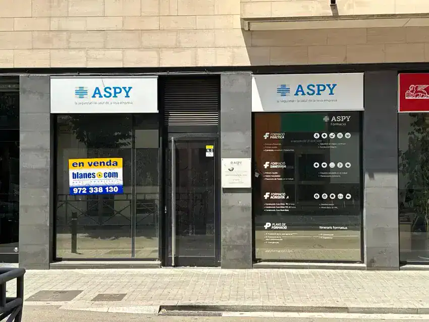 Local comercial en Venta en Granollers