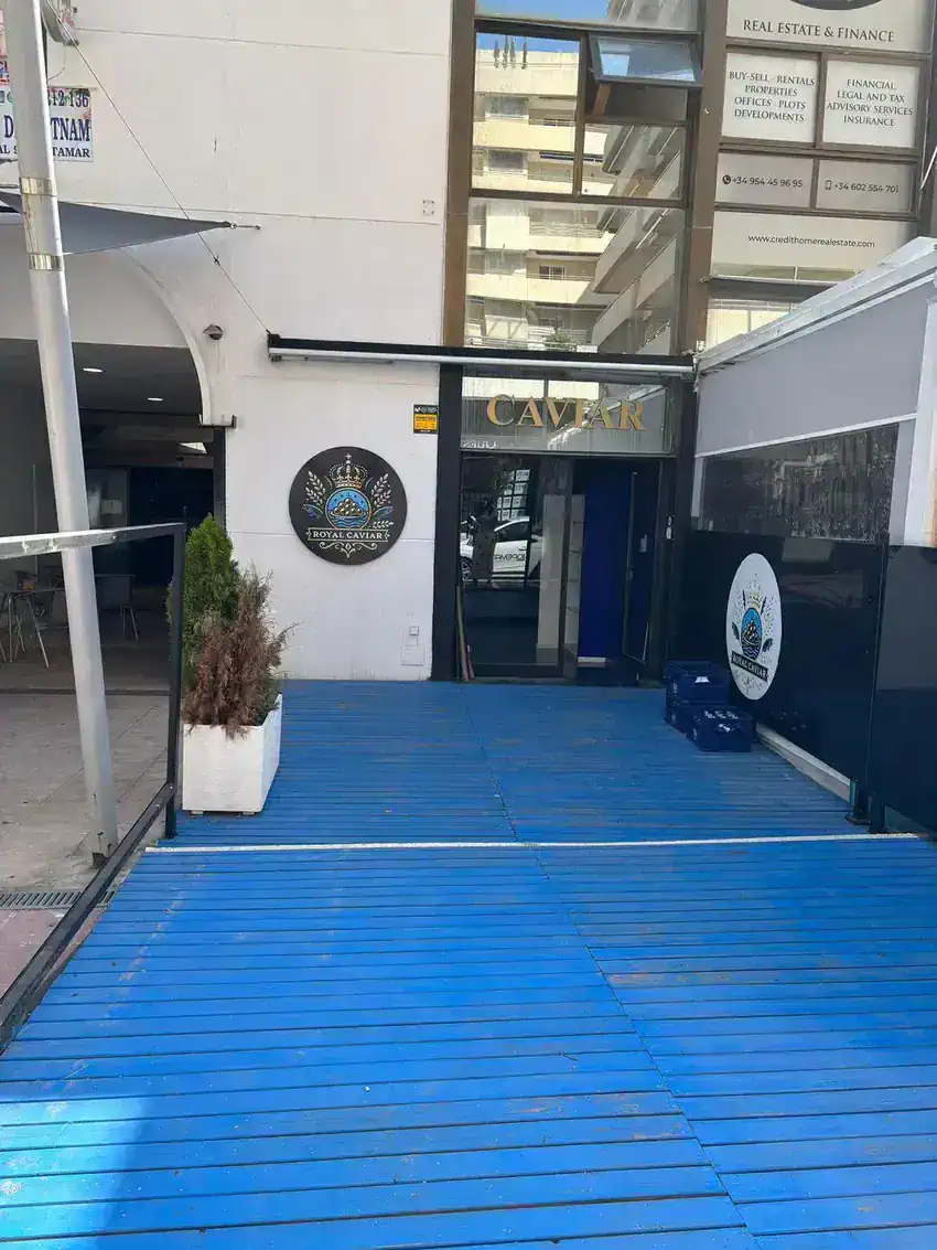 Local de Moda en Alquiler en Puerto Banús, Marbella