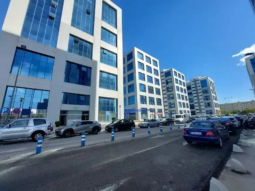 Oficina en Venta en San Jerónimo, Sevilla