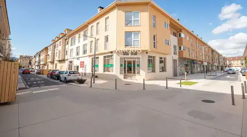 Local comercial en Venta en Ames